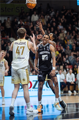30. kolo Tipos SBL: BC Prievidza - Patrioti Levice 97:79 (Vladimír Králik)	