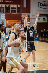 30. kolo Tipos SBL: BC Prievidza - Patrioti Levice 97:79 (Vladimír Králik)	