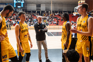 32. kolo Tipos SBL: BC Prievidza - Iskra Svit 100:77 (Vladimír Králik)	