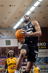 32. kolo Tipos SBL: BC Prievidza - Iskra Svit 100:77 (Vladimír Králik)	