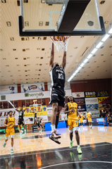 32. kolo Tipos SBL: BC Prievidza - Iskra Svit 100:77 (Vladimír Králik)	