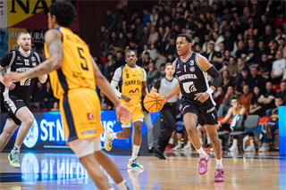 32. kolo Tipos SBL: BC Prievidza - Iskra Svit 100:77 (Vladimír Králik)	