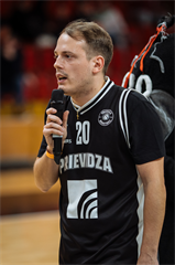 32. kolo Tipos SBL: BC Prievidza - Iskra Svit 100:77 (Vladimír Králik)	