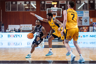 32. kolo Tipos SBL: BC Prievidza - Iskra Svit 100:77 (Vladimír Králik)	