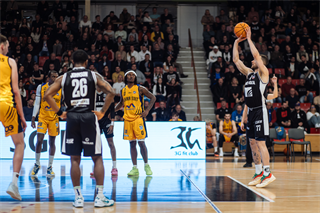 32. kolo Tipos SBL: BC Prievidza - Iskra Svit 100:77 (Vladimír Králik)	