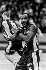 32. kolo Tipos SBL: BC Prievidza - Iskra Svit 100:77 (Vladimír Králik)	