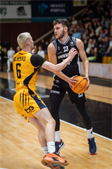 32. kolo Tipos SBL: BC Prievidza - Iskra Svit 100:77 (Vladimír Králik)	