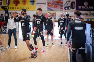 34. kolo Tipos SBL: BC Prievidza - BC Komárno 79:81 (Lukáš Droppan)	