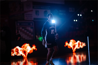 34. kolo Tipos SBL: BC Prievidza - BC Komárno 79:81 (Lukáš Droppan)	