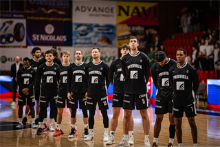 34. kolo Tipos SBL: BC Prievidza - BC Komárno 79:81 (Lukáš Droppan)	