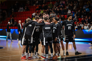 34. kolo Tipos SBL: BC Prievidza - BC Komárno 79:81 (Lukáš Droppan)	
