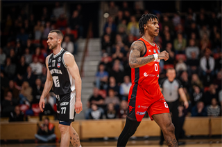 34. kolo Tipos SBL: BC Prievidza - BC Komárno 79:81 (Lukáš Droppan)	