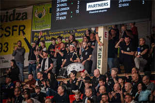 34. kolo Tipos SBL: BC Prievidza - BC Komárno 79:81 (Lukáš Droppan)	