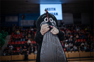 34. kolo Tipos SBL: BC Prievidza - BC Komárno 79:81 (Lukáš Droppan)	