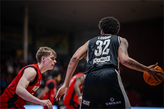 34. kolo Tipos SBL: BC Prievidza - BC Komárno 79:81 (Lukáš Droppan)	