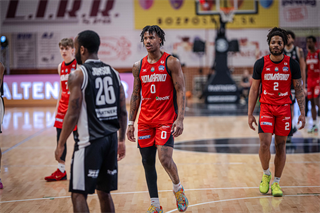 34. kolo Tipos SBL: BC Prievidza - BC Komárno 79:81 (Lukáš Droppan)	