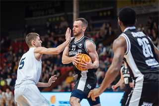 35. kolo Tipos SBL: BC Prievidza - NEXTGEN Slovakia 99:73 (Vladimír Králik)	