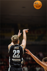 35. kolo Tipos SBL: BC Prievidza - NEXTGEN Slovakia 99:73 (Vladimír Králik)	