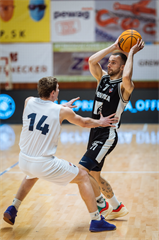 35. kolo Tipos SBL: BC Prievidza - NEXTGEN Slovakia 99:73 (Vladimír Králik)	