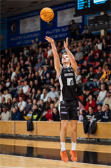 35. kolo Tipos SBL: BC Prievidza - NEXTGEN Slovakia 99:73 (Vladimír Králik)	