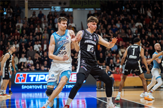 1. zápas štvrťfinále Tipos SBL: BC Prievidza - Nitra Blue Wings 87:76 (Vladimír Králik)	