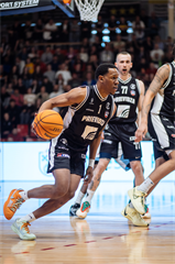 1. zápas štvrťfinále Tipos SBL: BC Prievidza - Nitra Blue Wings 87:76 (Vladimír Králik)	
