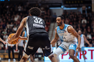1. zápas štvrťfinále Tipos SBL: BC Prievidza - Nitra Blue Wings 87:76 (Vladimír Králik)	