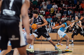 1. zápas štvrťfinále Tipos SBL: BC Prievidza - Nitra Blue Wings 87:76 (Vladimír Králik)	