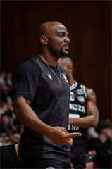 1. zápas štvrťfinále Tipos SBL: BC Prievidza - Nitra Blue Wings 87:76 (Vladimír Králik)	