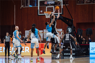 1. zápas štvrťfinále Tipos SBL: BC Prievidza - Nitra Blue Wings 87:76 (Vladimír Králik)	