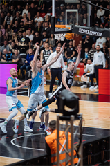 3. zápas štvrťfinále Tipos SBL: BC Prievidza - Nitra Blue Wings 74:77 (Vladimír Králik)