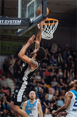 3. zápas štvrťfinále Tipos SBL: BC Prievidza - Nitra Blue Wings 74:77 (Vladimír Králik)
