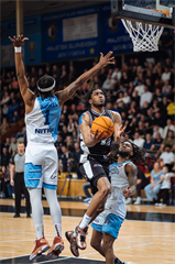 3. zápas štvrťfinále Tipos SBL: BC Prievidza - Nitra Blue Wings 74:77 (Vladimír Králik)