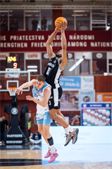 3. zápas štvrťfinále Tipos SBL: BC Prievidza - Nitra Blue Wings 74:77 (Vladimír Králik)