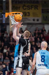 3. zápas štvrťfinále Tipos SBL: BC Prievidza - Nitra Blue Wings 74:77 (Vladimír Králik)