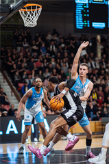 3. zápas štvrťfinále Tipos SBL: BC Prievidza - Nitra Blue Wings 74:77 (Vladimír Králik)