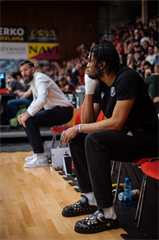5. zápas štvrťfinále Tipos SBL: BC Prievidza - Nitra Blue Wings 84:87 (Vladimír Králik)	
