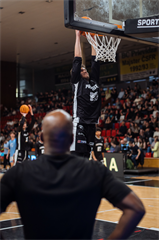 5. zápas štvrťfinále Tipos SBL: BC Prievidza - Nitra Blue Wings 84:87 (Vladimír Králik)	