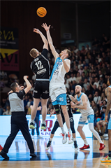 5. zápas štvrťfinále Tipos SBL: BC Prievidza - Nitra Blue Wings 84:87 (Vladimír Králik)	