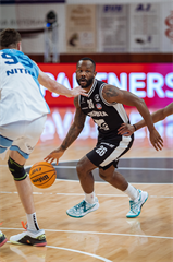 5. zápas štvrťfinále Tipos SBL: BC Prievidza - Nitra Blue Wings 84:87 (Vladimír Králik)	