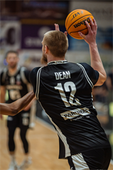 5. zápas štvrťfinále Tipos SBL: BC Prievidza - Nitra Blue Wings 84:87 (Vladimír Králik)	