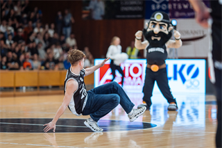 5. zápas štvrťfinále Tipos SBL: BC Prievidza - Nitra Blue Wings 84:87 (Vladimír Králik)	