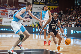 5. zápas štvrťfinále Tipos SBL: BC Prievidza - Nitra Blue Wings 84:87 (Vladimír Králik)	