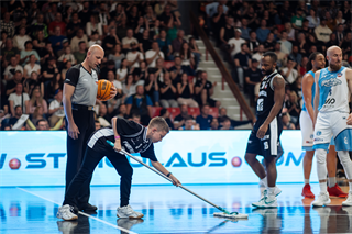 5. zápas štvrťfinále Tipos SBL: BC Prievidza - Nitra Blue Wings 84:87 (Vladimír Králik)	