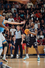 5. zápas štvrťfinále Tipos SBL: BC Prievidza - Nitra Blue Wings 84:87 (Vladimír Králik)	