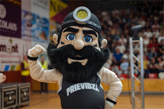 5. zápas štvrťfinále Tipos SBL: BC Prievidza - Nitra Blue Wings 84:87 (Vladimír Králik)	