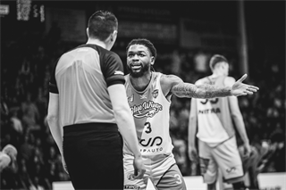 5. zápas štvrťfinále Tipos SBL: BC Prievidza - Nitra Blue Wings 84:87 (Vladimír Králik)	