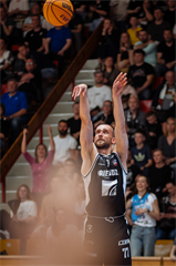 5. zápas štvrťfinále Tipos SBL: BC Prievidza - Nitra Blue Wings 84:87 (Vladimír Králik)	