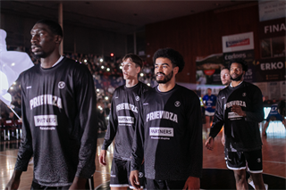 Kvalifikácia Európskeho pohára FIBA: BC Prievidza - Cibona Záhreb 101:94 (Vladimír Králik)