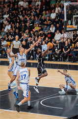 Kvalifikácia Európskeho pohára FIBA: BC Prievidza - Cibona Záhreb 101:94 (Vladimír Králik)